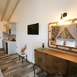 Skiathos Argento 公寓式酒店 4*